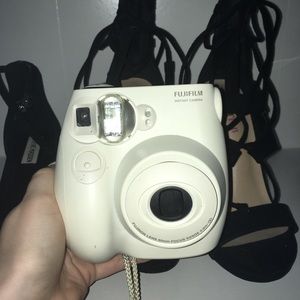 7S Fuji -takes mini film